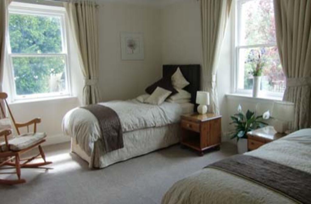 Mount Ceres Hotel Bonnyrigg Room photo